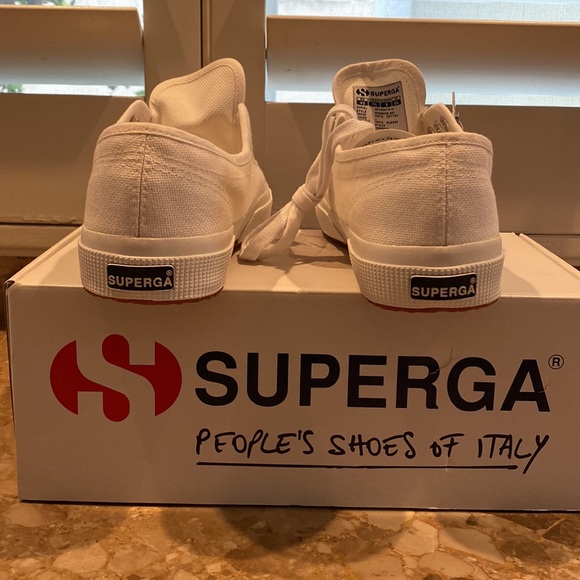 White Superga 2750 COTU CLASSIC. Brand new in box Womens 9 - Picture 6 of 7